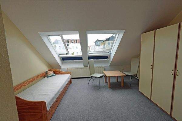 weiterer Blick druch das Schlafzimmer