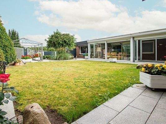 Rückseite, Gartenansicht