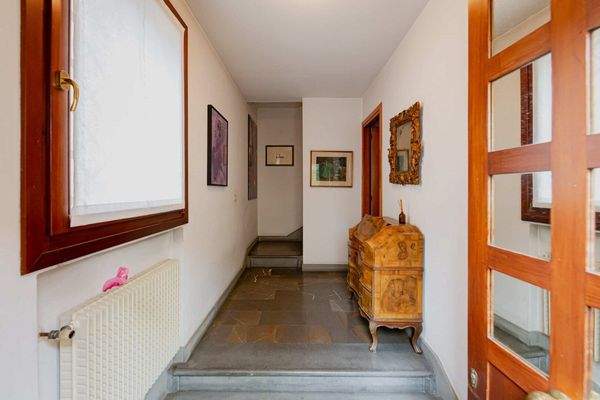 Eckhaus in Udine in der Via Grazzano