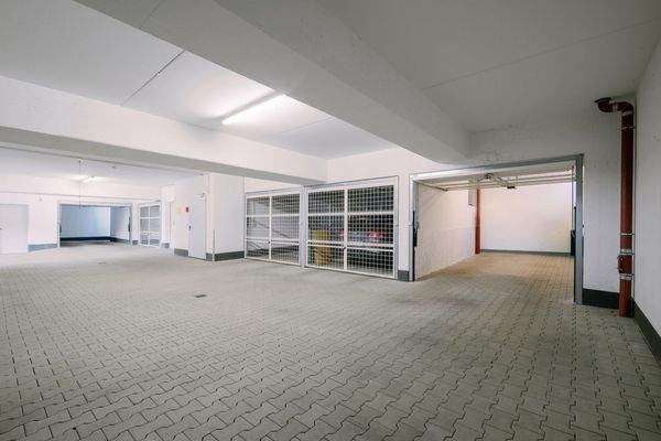 Tiefgaragenstellplatz 