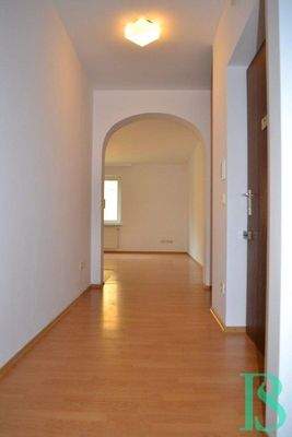 Vorraum/Blick Wohnraum