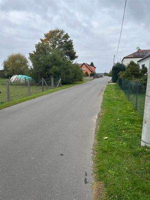 Straße vor dem Grundstück (nördliche Richtung)