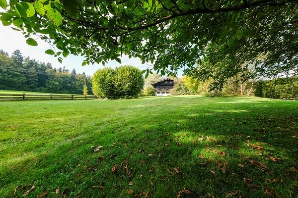 Ansicht Grundstück + Haus