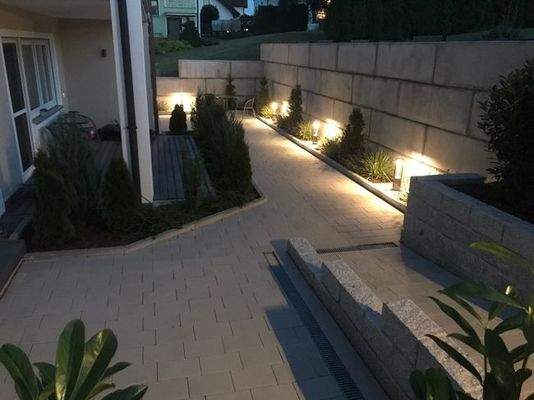 abends, mit vielen Highlights