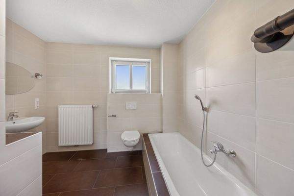 Badezimmer EG Ansicht 1