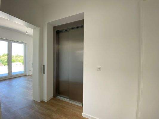 Aufzug in die Wohnung