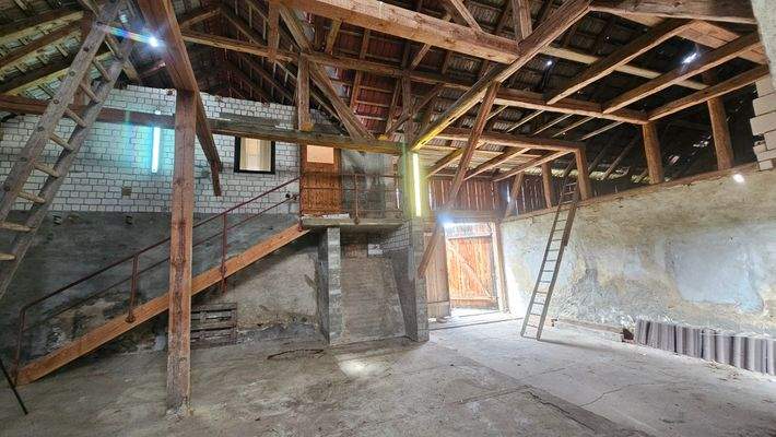 Scheune m. Treppe.jpg