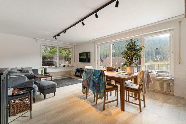 Wohn- und Essbereich EG