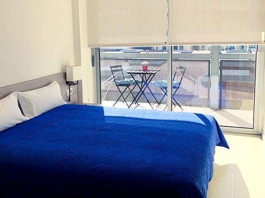 Großes Schlafzimmer