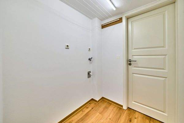 Level 1: Utility room