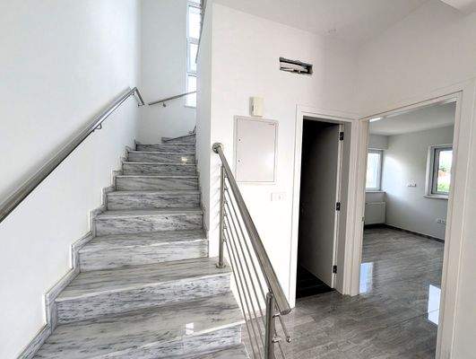 UG Treppe Schlafzimmer Bad