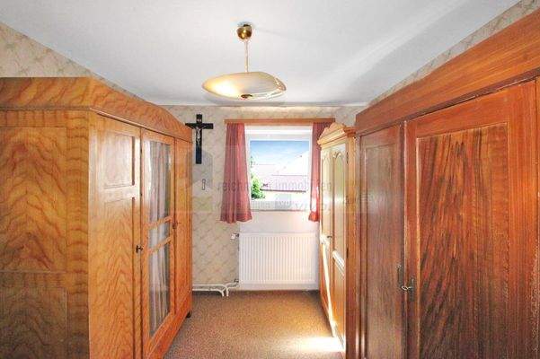 DG - Schlafen / Ankleide / Zimmer I