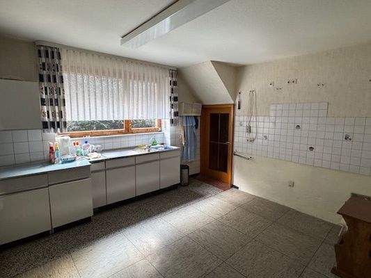  großzügige Essküche