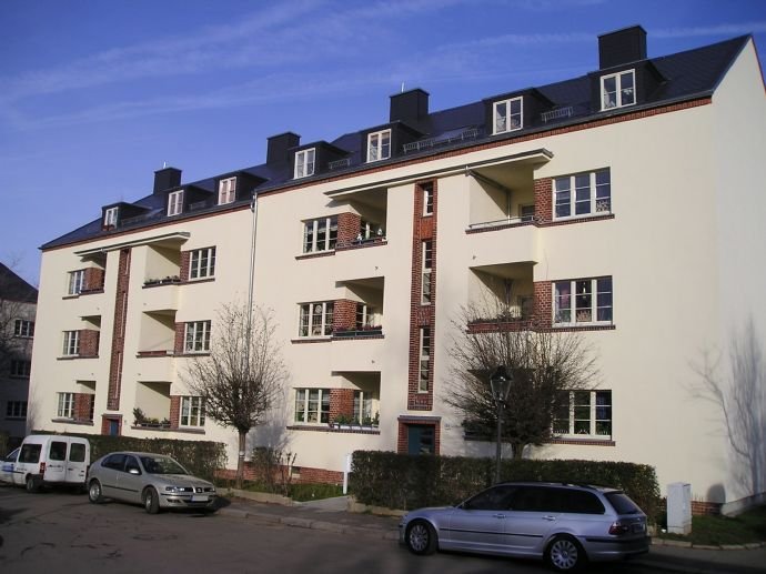 Individuelle 2,5 Raum WE mit gemütlicher Dachterrasse, EBK und Tageslichtbad im Grünen in Chemnitz (Bernsdorf) - niedrige Energiekosten bis Ende 2024