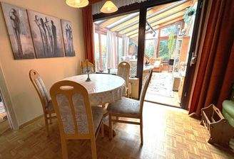 Esszimmer mit Wintergarten