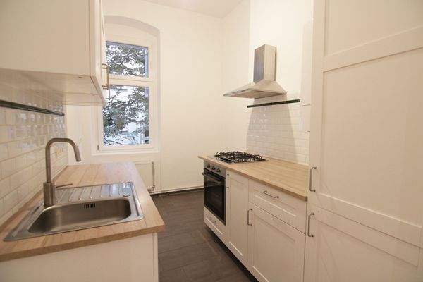 Küche mit Einbauküche