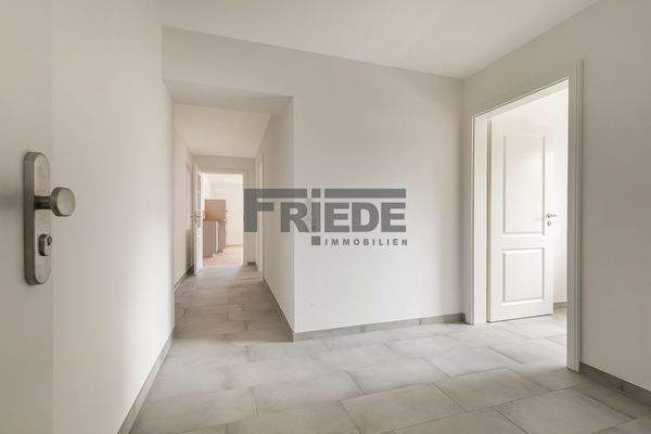 Flur und Eingangsbereich