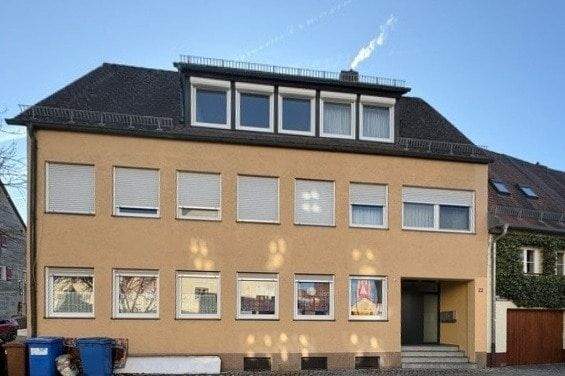 Hausansicht mit Eingang