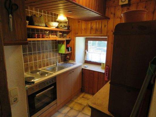 Küche mit Einbauküche ELW