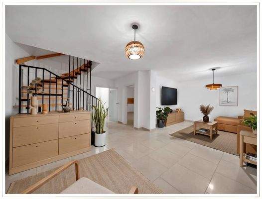 Wohnzi. Richt. Diele und Küche