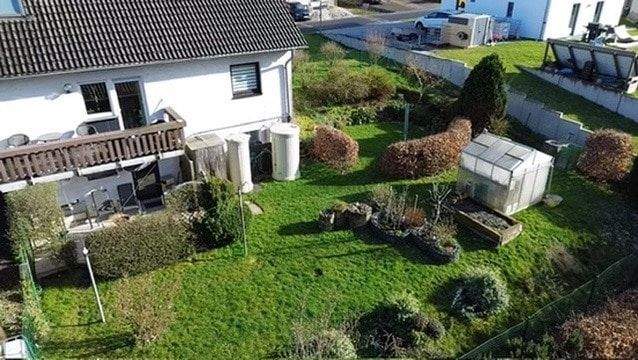 Rückseite inkl. Garten