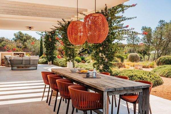 7_finca-santanyi-mondrago-luxus-pool-terrasse (1)