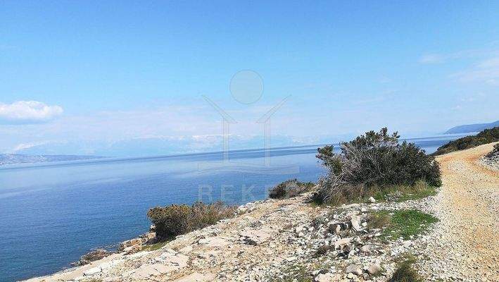 Das Meer ist lediglich etwa 100 m entfernt