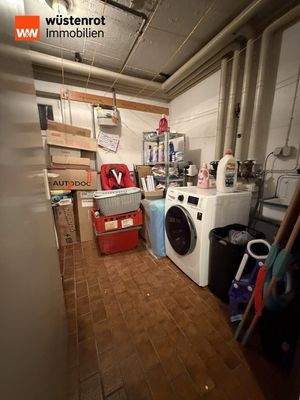 Waschraum - Heizung UG