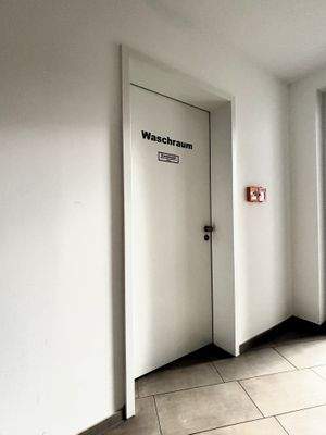 10. Waschraum