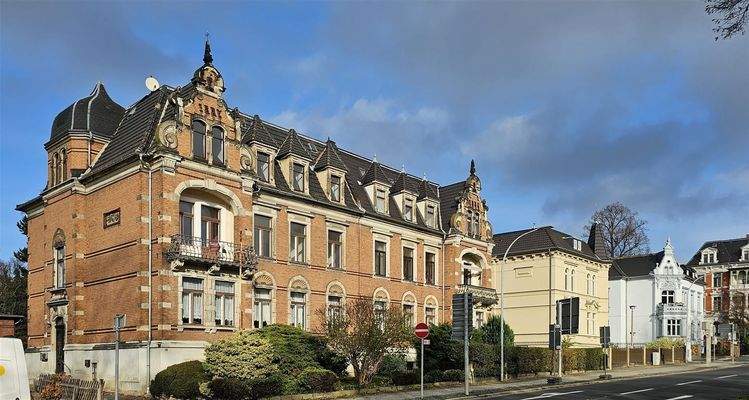 Strassenansicht Ecke