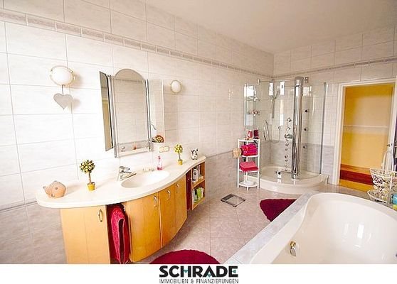 ...zum exklusiven Familienbad