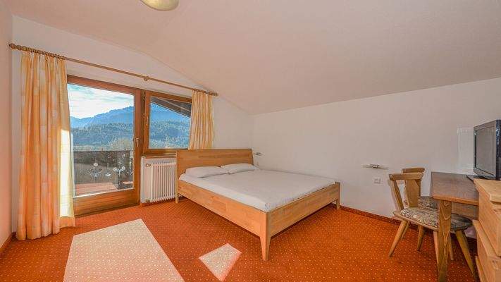 KITZIMMO-Apartmenthaus mit traumhaftem Ausblick kaufen - Immobilien Fieberbrunn.