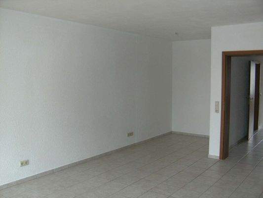 Wohnzimmer zur Türe