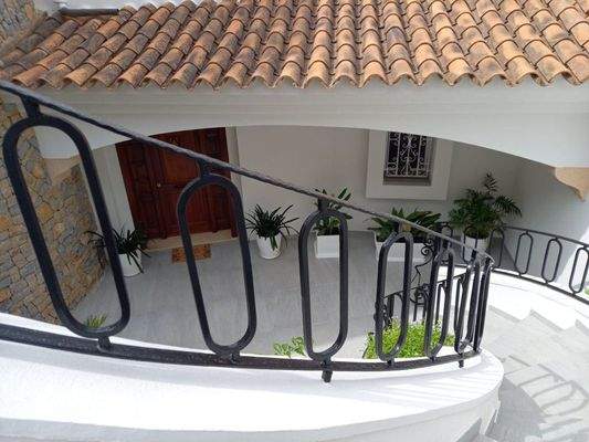 Villa mit atemberaubendem Meerblick zu verkaufen in Camp de Mar, Mallorca