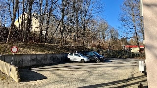 Parkplätze Rückseite