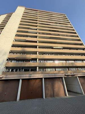 Garage direkt am Wohnhaus