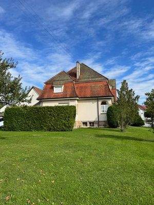 ....mit riesigem Garten