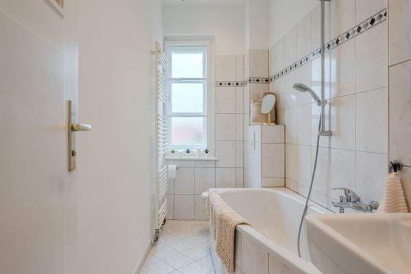 Berliner Straße _Berlin-Apartment-Bathroom-Modern-Design_#71-20.jpg