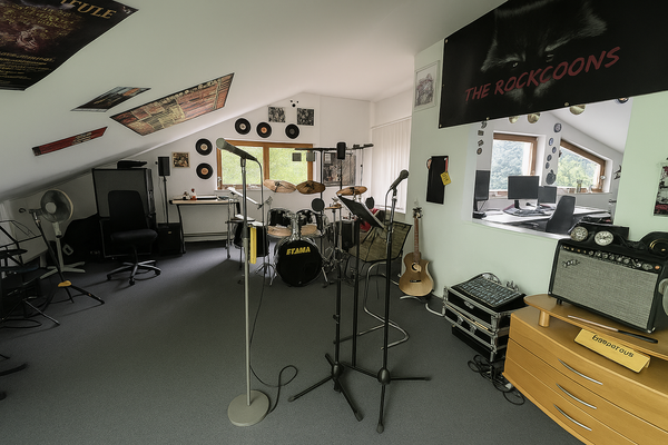 Büro / Hobbyraum OG