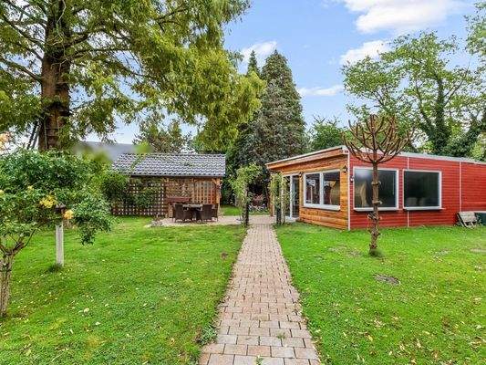 Grundstücksansicht 4