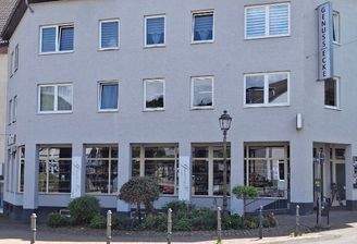 Seitenansicht Wohn- und Geschäftshaus