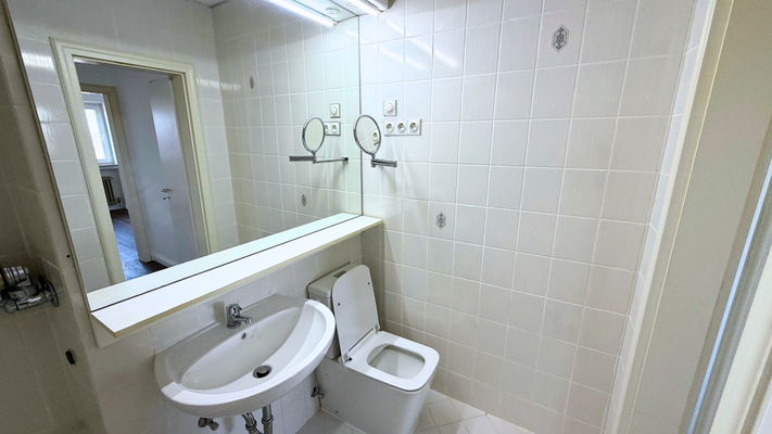 Badezimmer 1