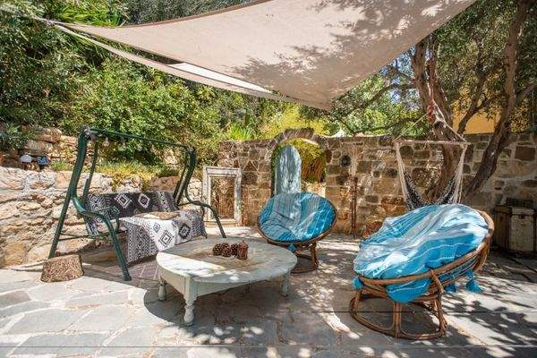 Kreta, Xamoudochori: Idyllische Residenz mit Apartments und Olivenhain zu verkaufen