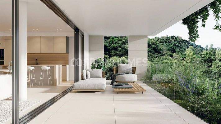 Flats in Elviria, Marbella with Rooftop Pools and Solariums