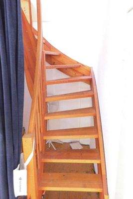 Treppe in Spitzboden.jpg