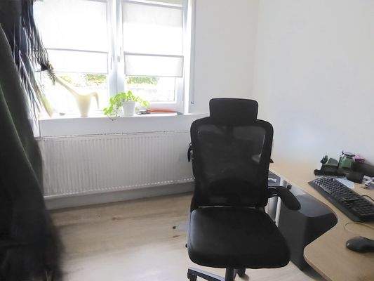 Büro EG Wohnung oben