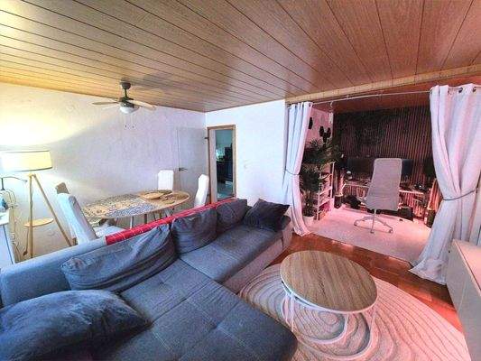 Hinter dem Vorhang vielleicht Ihr Arbeitsplatz?