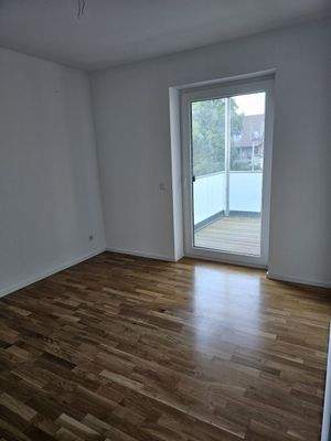 Schlafzimmer 2 mit Zugang zum 2.Balkon 