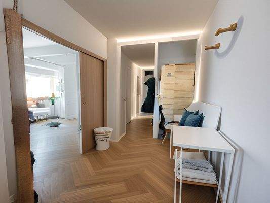 Flur EG - Beispiel nach Sanierung