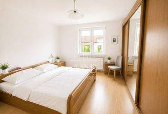 Schlafzimmer OG
